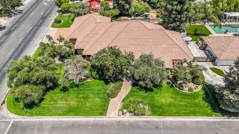 1917 Evergreen Pl, Madera, CA 93637 photo 3