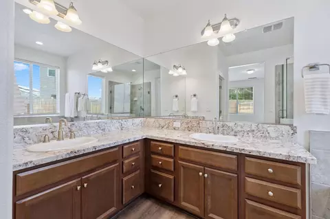 1567 Las Rosas Ave, Clovis, CA 93619 photo 21