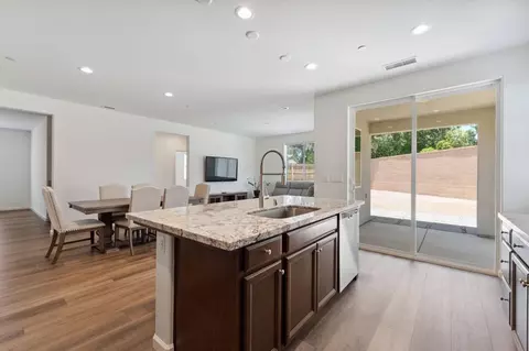 1567 Las Rosas Ave, Clovis, CA 93619 photo 10