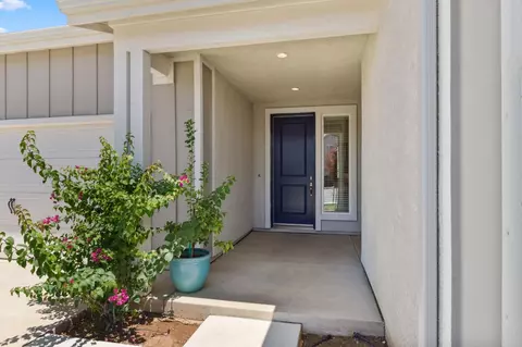 1567 Las Rosas Ave, Clovis, CA 93619 photo 4
