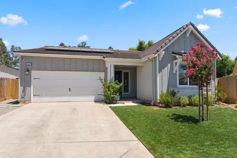 1567 Las Rosas Ave, Clovis, CA 93619 photo 3
