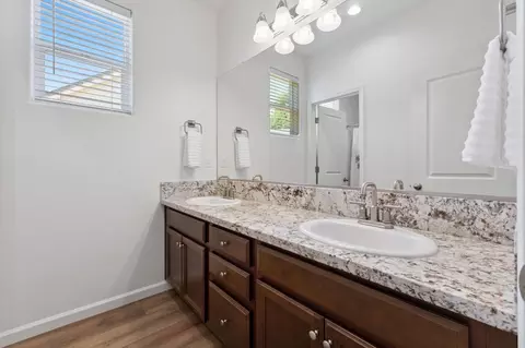 1567 Las Rosas Ave, Clovis, CA 93619 photo 6
