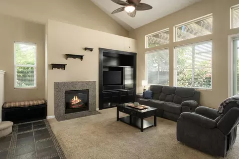 1871 N Dupree Ln, Clovis, CA 93619 photo 6