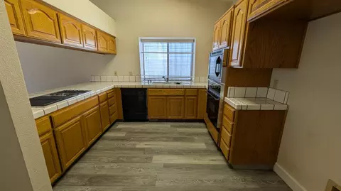 1355 Colombard Dr, Madera, CA 93637 photo 7