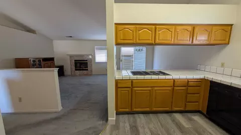 1355 Colombard Dr, Madera, CA 93637 photo 9