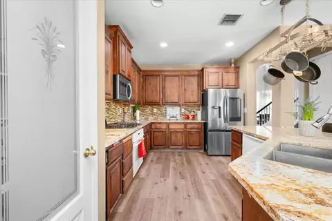 972 Stanford Ave, Madera, CA 93637 photo 14