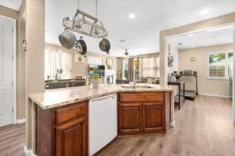972 Stanford Ave, Madera, CA 93637 photo 16
