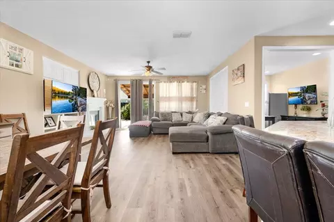 972 Stanford Ave, Madera, CA 93637 photo 8