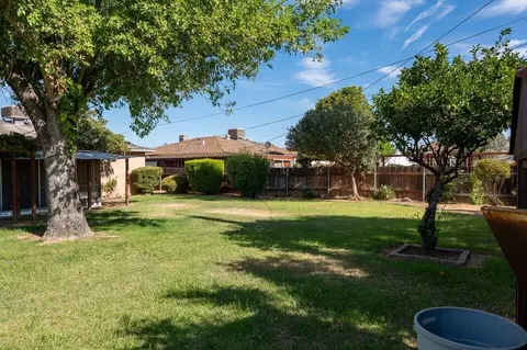 1213 Fresno St, Madera, CA 93638 photo 12