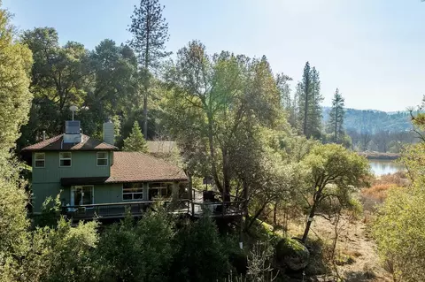 50748 Pineview Ct, Oakhurst, CA 93644 photo 1