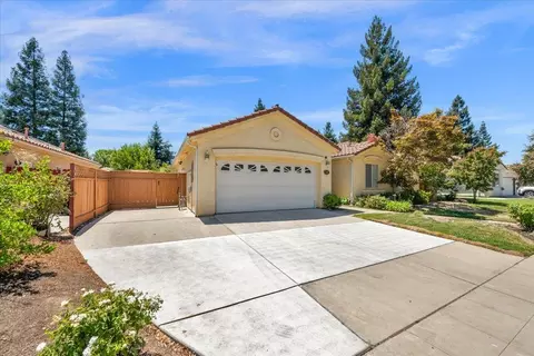 2344 Sierra Madre Ave, Clovis, CA 93611 photo 2