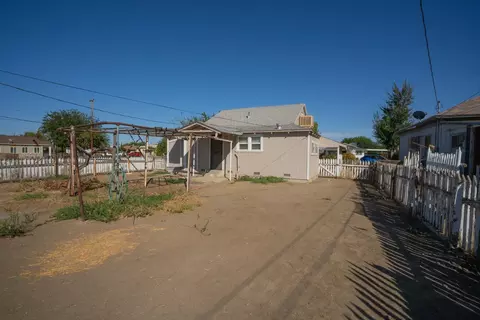 183 E Hawthorne St, Coalinga, CA 93210 photo 36