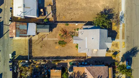 183 E Hawthorne St, Coalinga, CA 93210 photo 17