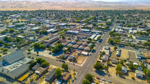 183 E Hawthorne St, Coalinga, CA 93210 photo 26