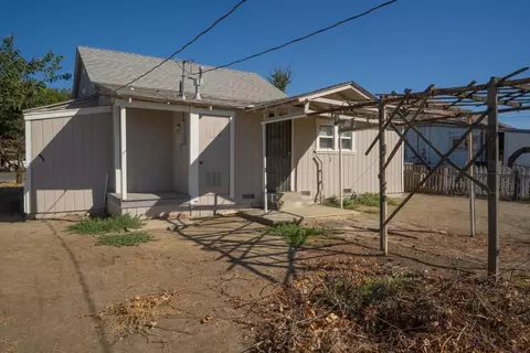 183 E Hawthorne St, Coalinga, CA 93210 photo 37