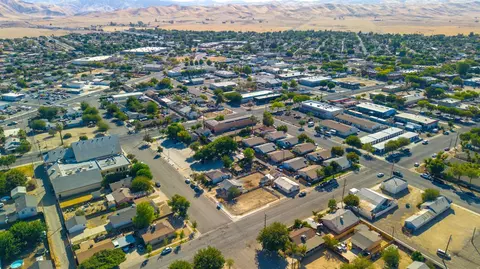 183 E Hawthorne St, Coalinga, CA 93210 photo 32