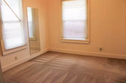 183 E Hawthorne St, Coalinga, CA 93210 photo 8