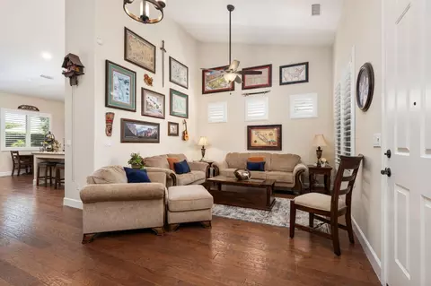 3236 Ashcroft Ave, Clovis, CA 93619 photo 7