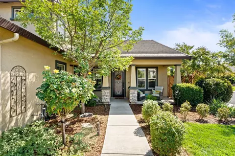 3236 Ashcroft Ave, Clovis, CA 93619 photo 4