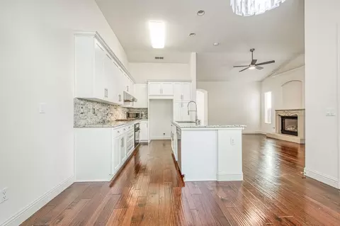 1047 Loyola Ave, Clovis, CA 93619 photo 19
