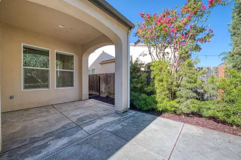 1047 Loyola Ave, Clovis, CA 93619 photo 35