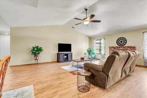 1454 Cedar Ln, Lemoore, CA 93245 photo 21