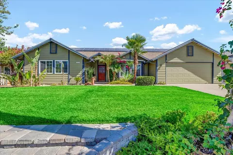 1454 Cedar Ln, Lemoore, CA 93245 photo 2