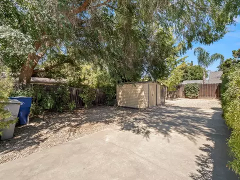 135 Villa Ave, Clovis, CA 93612 photo 52