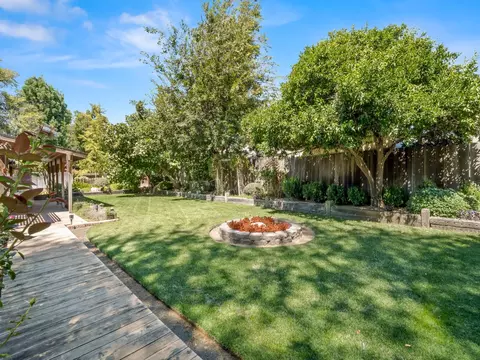 135 Villa Ave, Clovis, CA 93612 photo 47