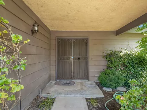 135 Villa Ave, Clovis, CA 93612 photo 6