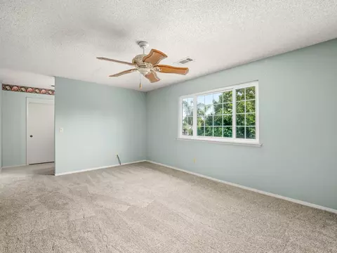135 Villa Ave, Clovis, CA 93612 photo 29