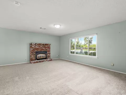 135 Villa Ave, Clovis, CA 93612 photo 9