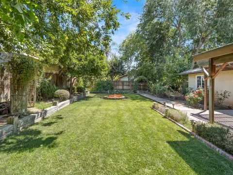 135 Villa Ave, Clovis, CA 93612 photo 44