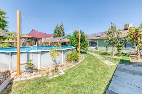 237 Fairbanks Ave, Sanger, CA 93657 photo 32