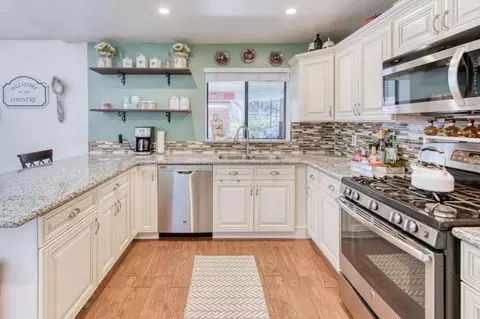 237 Fairbanks Ave, Sanger, CA 93657 photo 14