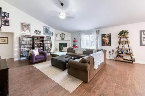 237 Fairbanks Ave, Sanger, CA 93657 photo 5