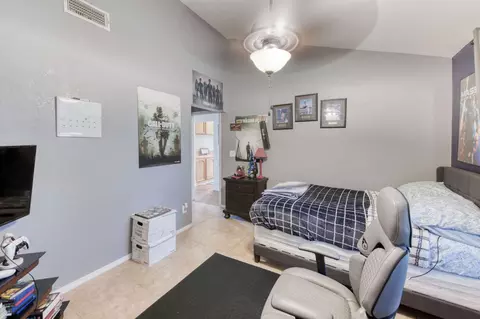 237 Fairbanks Ave, Sanger, CA 93657 photo 25