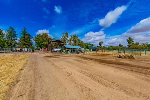 4449 Stetson Rd, Clovis, CA 93619 photo 87