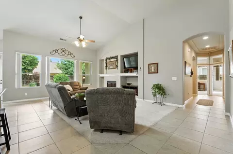 2552 Blackwood Ave, Clovis, CA 93619 photo 18