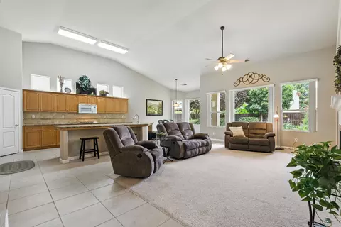 2552 Blackwood Ave, Clovis, CA 93619 photo 17