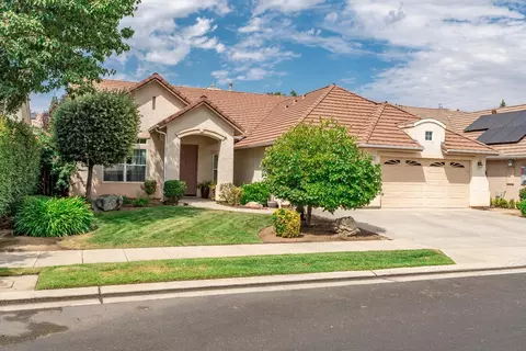 2552 Blackwood Ave, Clovis, CA 93619 photo 2