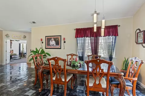 15701 W Kearney Blvd, Kerman, CA 93630 photo 9