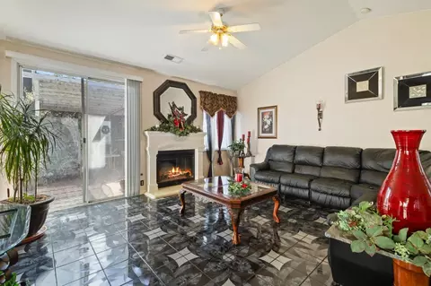 15701 W Kearney Blvd, Kerman, CA 93630 photo 6