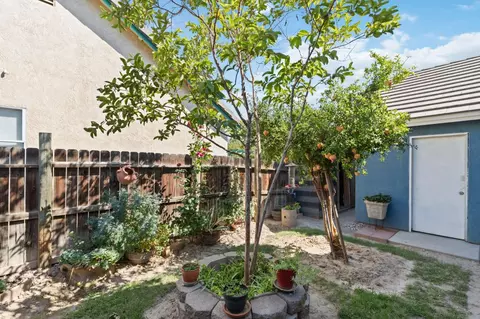 15701 W Kearney Blvd, Kerman, CA 93630 photo 22