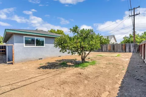 872 W Fairmont Ave, Clovis, CA 93612 photo 32