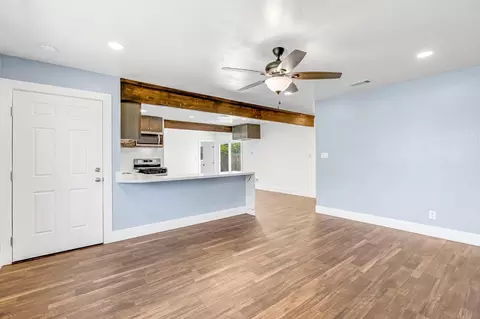 872 W Fairmont Ave, Clovis, CA 93612 photo 7