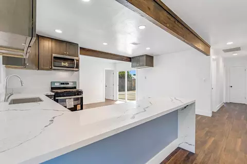 872 W Fairmont Ave, Clovis, CA 93612 photo 11