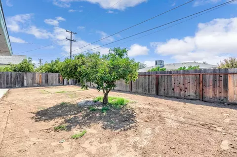 872 W Fairmont Ave, Clovis, CA 93612 photo 33