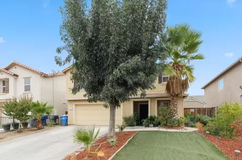 631 Persimmon St, Madera, CA 93638 photo 4