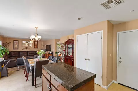 631 Persimmon St, Madera, CA 93638 photo 7